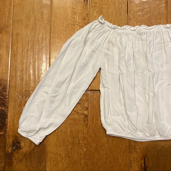 Brandy Melville White Off the Shoulder Maura Top - Picture 8 of 10